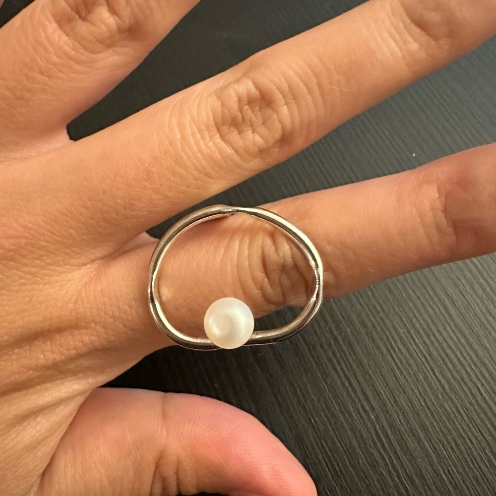Fake pearl ring